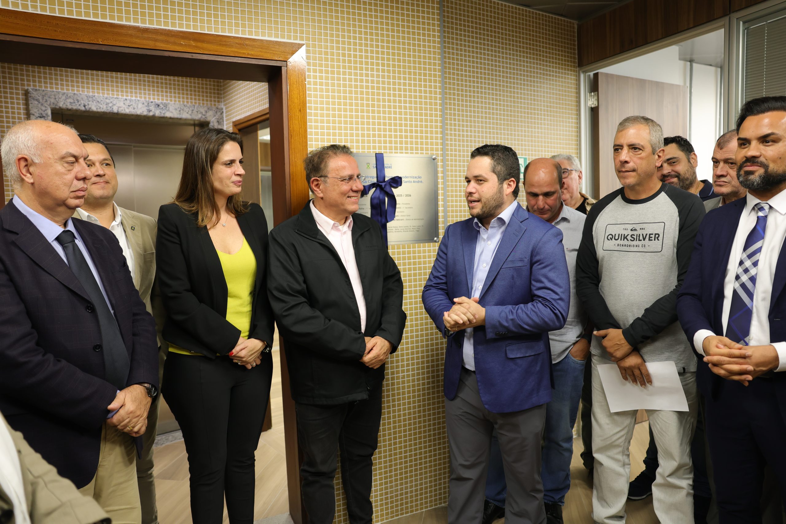 Novo andar térreo modernizado é inaugurado