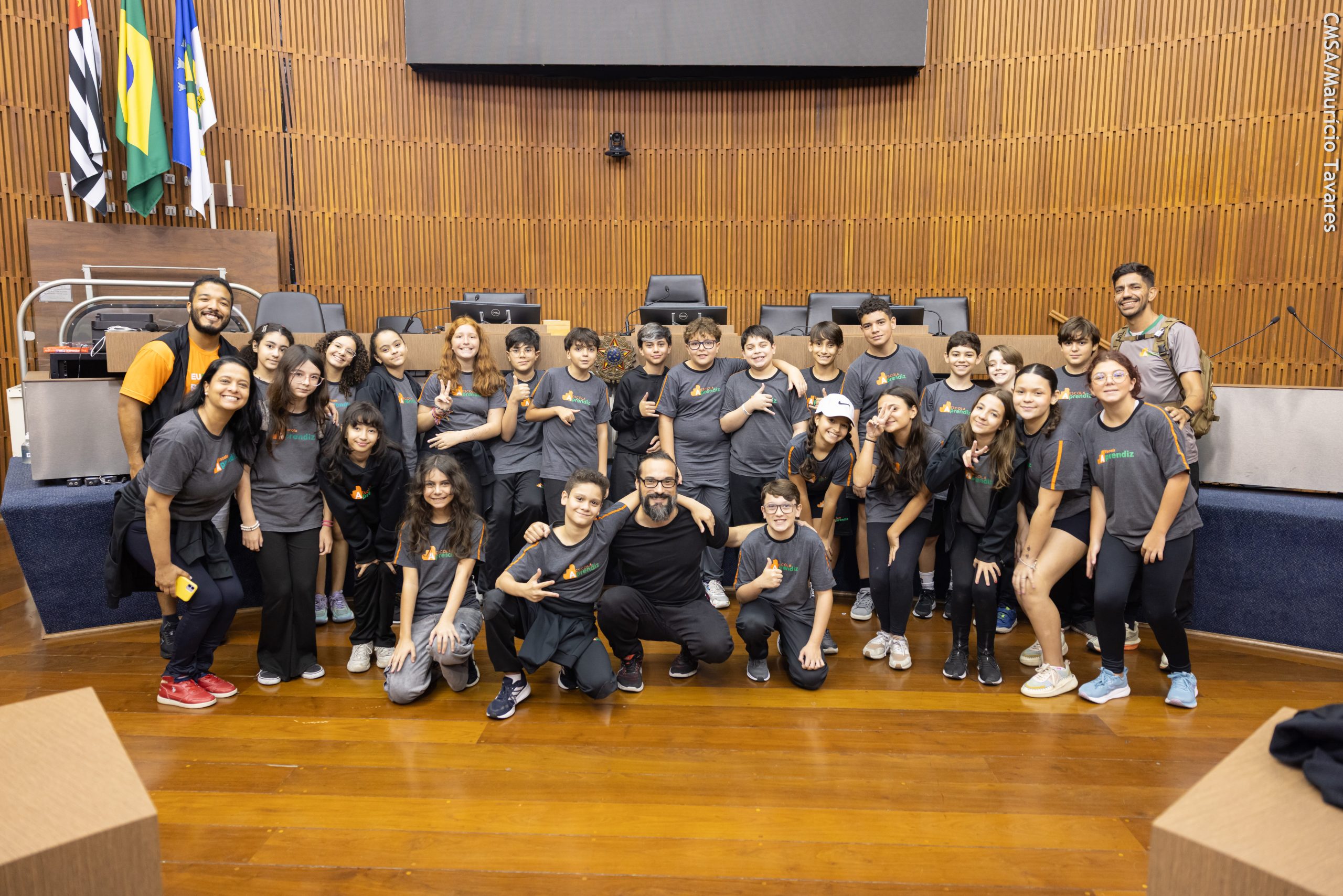 Alunos da Escola Aprendiz visitam a Câmara Municipal de Santo André